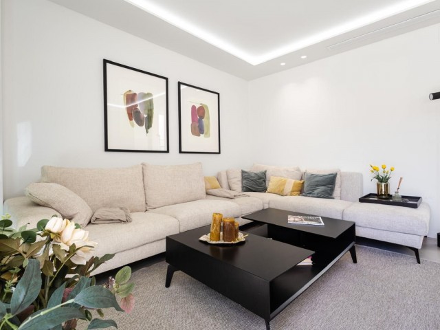 4 Bedrooms Apartment in Marbella