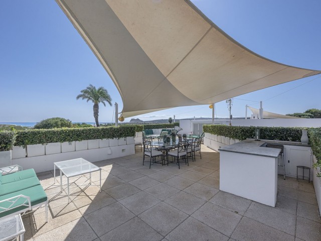 4 Bedrooms Villa in Sotogrande Costa