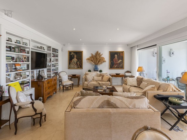 Villa, Sotogrande Costa, R5168989