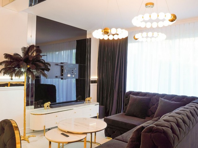 Apartamento con 2 Dormitorios  en Nueva Andalucía
