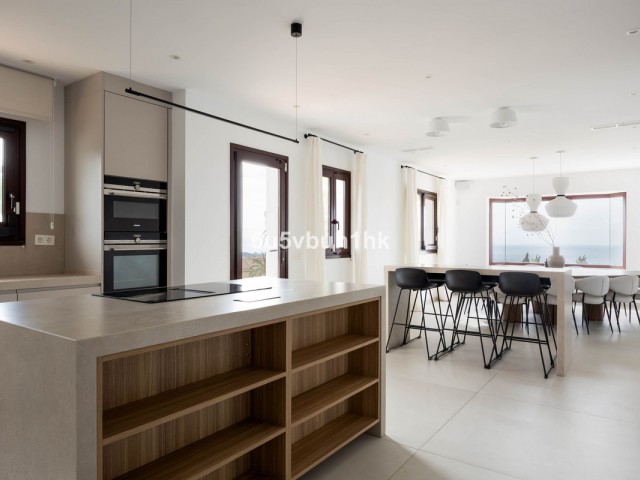 Villa avec 6 Chambres  à Marbella