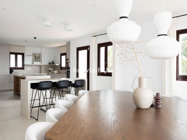 Villa avec 6 Chambres  à Marbella