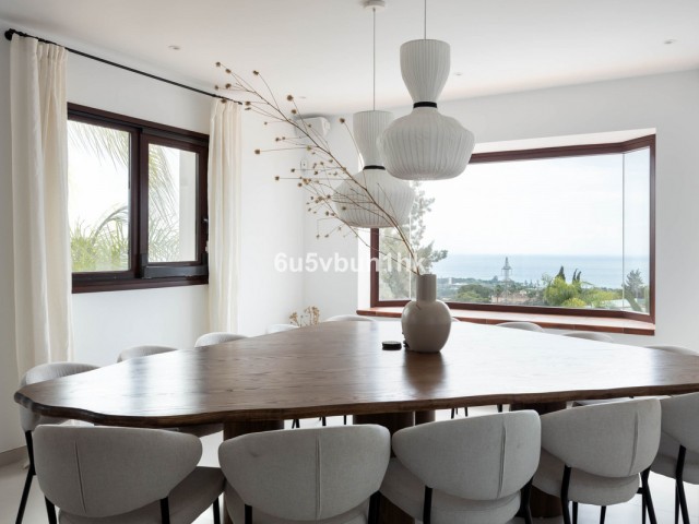 Villa avec 6 Chambres  à Marbella