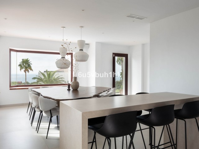 Villa avec 6 Chambres  à Marbella