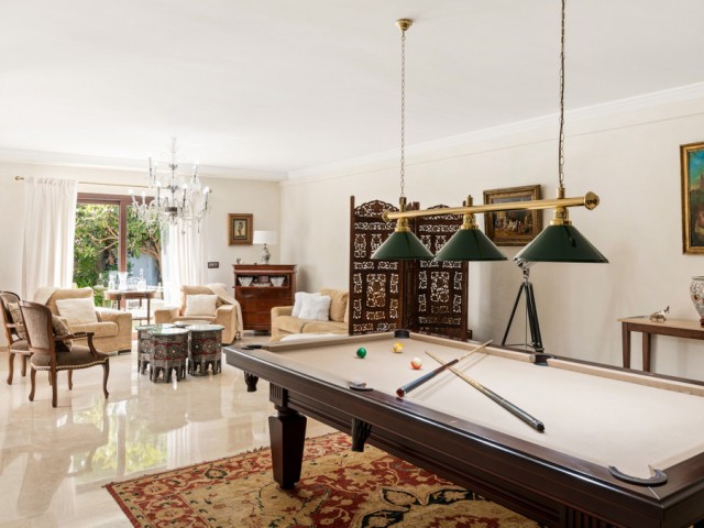 5 Bedrooms Villa in Atalaya