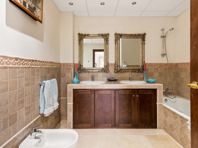 5 Bedrooms Villa in Atalaya