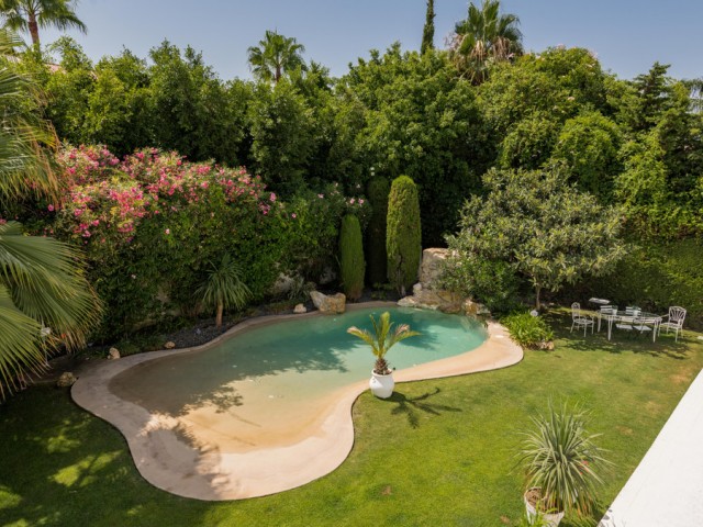 5 Bedrooms Villa in Atalaya