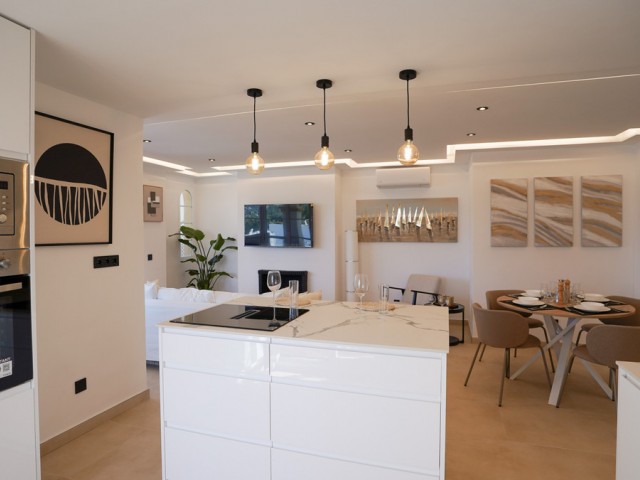 Apartamento con 2 Dormitorios  en Nueva Andalucía
