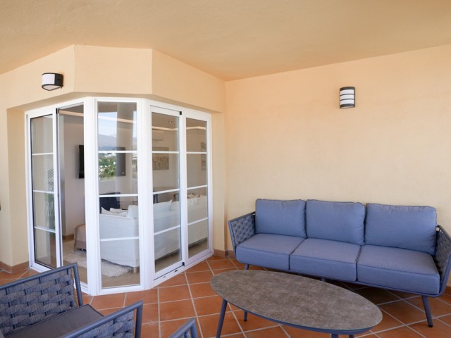 Apartamento con 2 Dormitorios  en Nueva Andalucía