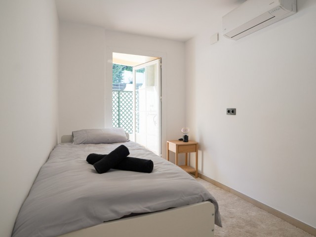 Apartamento con 2 Dormitorios  en Nueva Andalucía
