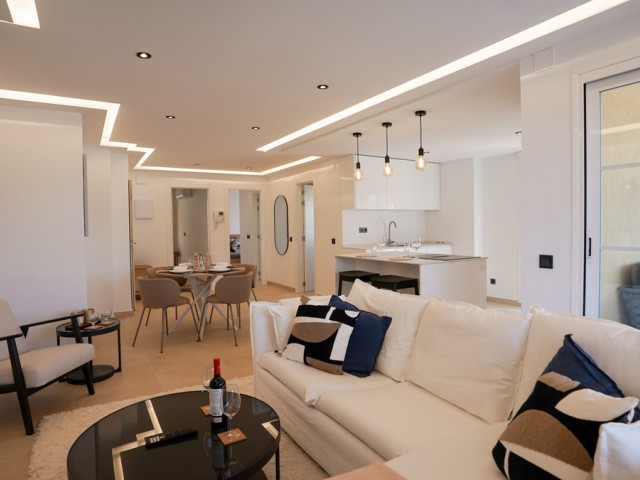Apartamento con 2 Dormitorios  en Nueva Andalucía