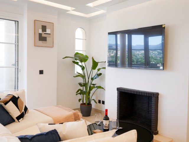 Apartamento con 2 Dormitorios  en Nueva Andalucía