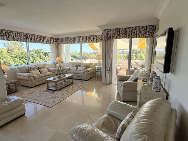 3 Bedrooms Apartment in Marbella