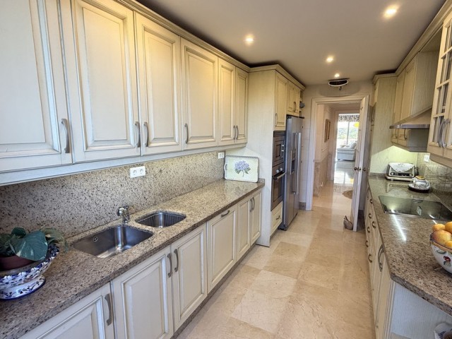3 Bedrooms Apartment in Marbella