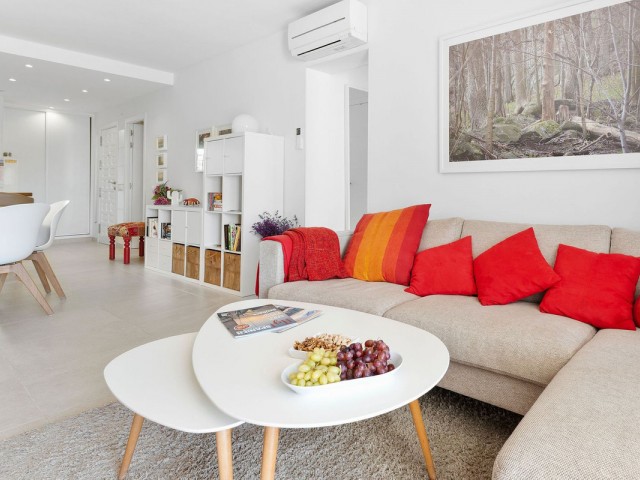 2 Bedrooms Apartment in Nueva Andalucía