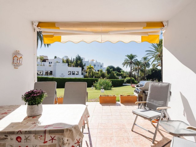 2 Bedrooms Apartment in Nueva Andalucía