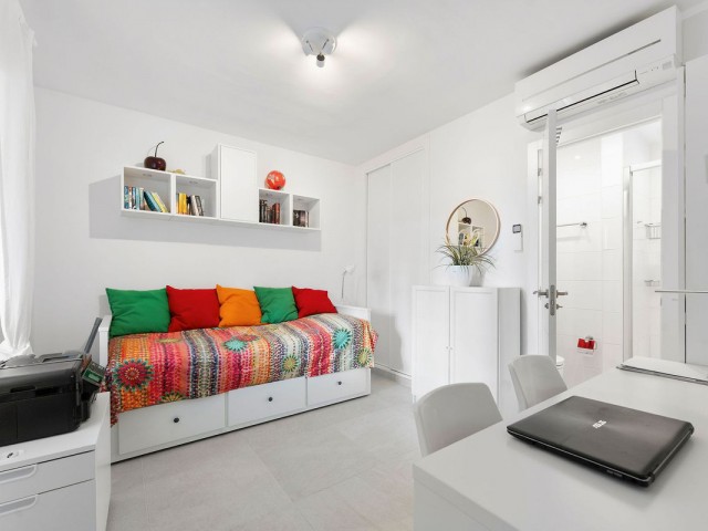 2 Bedrooms Apartment in Nueva Andalucía