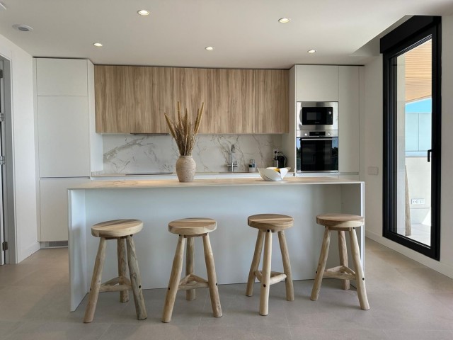 3 Bedrooms Apartment in Selwo