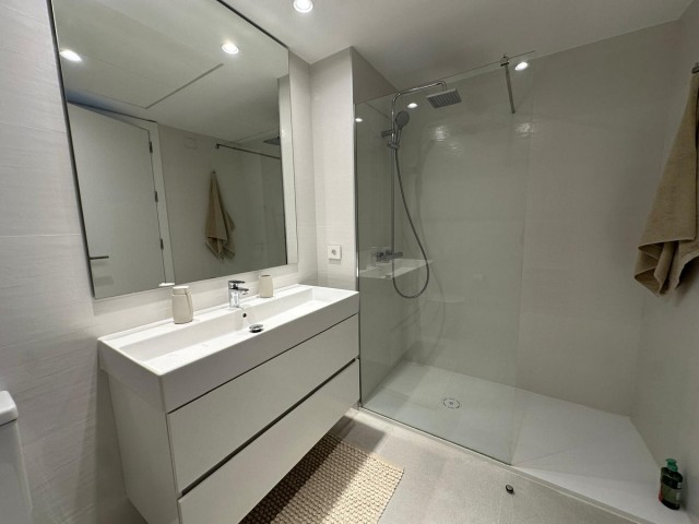 3 Bedrooms Apartment in Selwo