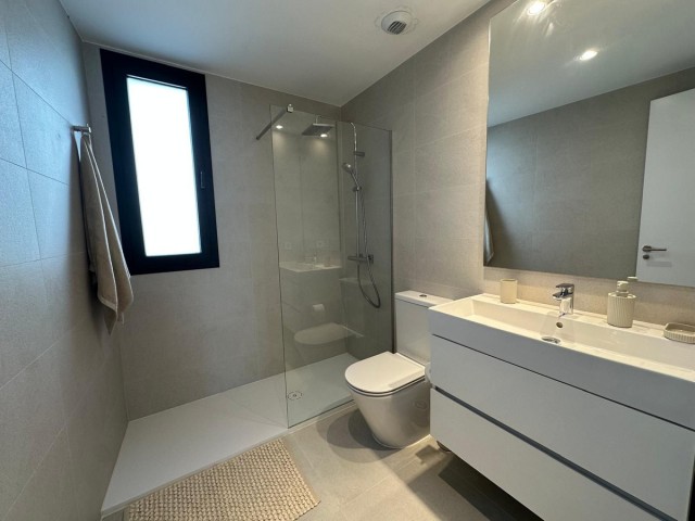 3 Bedrooms Apartment in Selwo