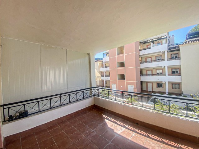 2 Bedrooms Apartment in Nueva Andalucía