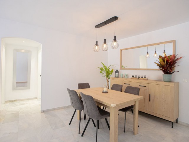 Apartment, The Golden Mile, R5165953