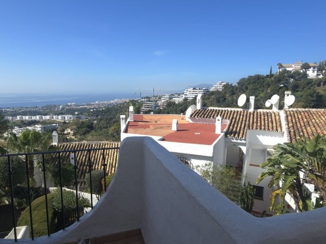 2 Bedrooms Townhouse in Marbella