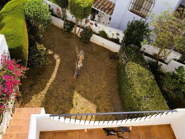 2 Bedrooms Townhouse in Marbella