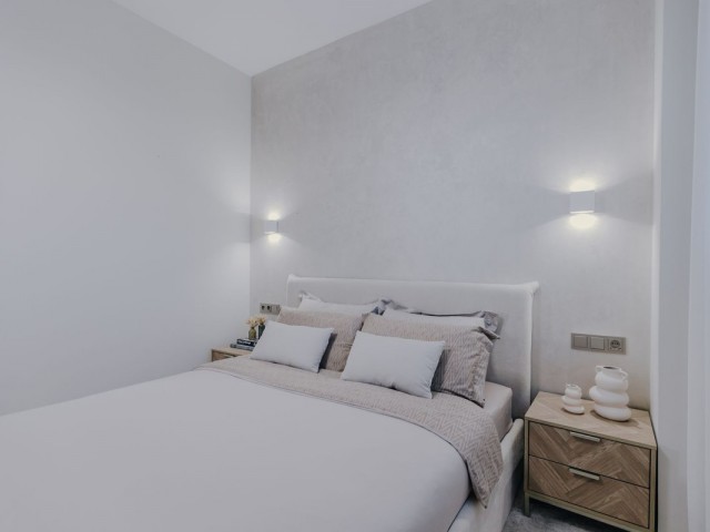 Apartamento con 2 Dormitorios  en Selwo