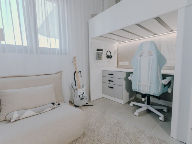 Apartamento con 2 Dormitorios  en Selwo