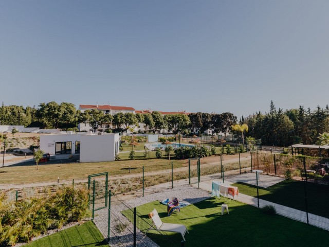 Apartamento con 2 Dormitorios  en Selwo