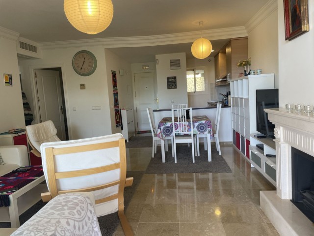 Apartamento con 3 Dormitorios  en Selwo