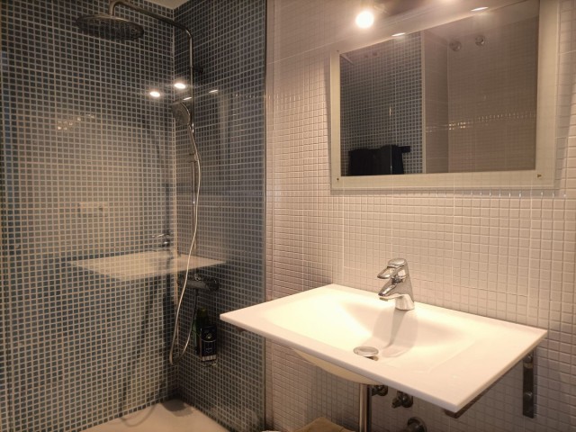 4 Soveroms Rekkehus i Estepona