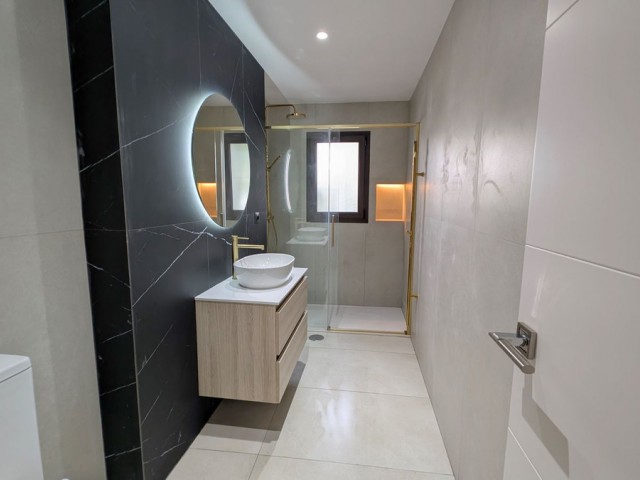 4 Bedrooms Apartment in Puerto Banús