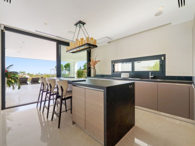 5 Soveroms Villa i Nueva Andalucía