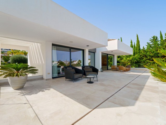 5 Soveroms Villa i Nueva Andalucía