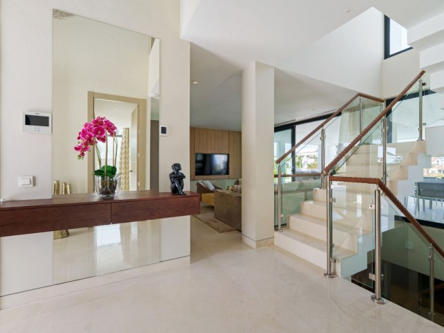 5 Soveroms Villa i Nueva Andalucía