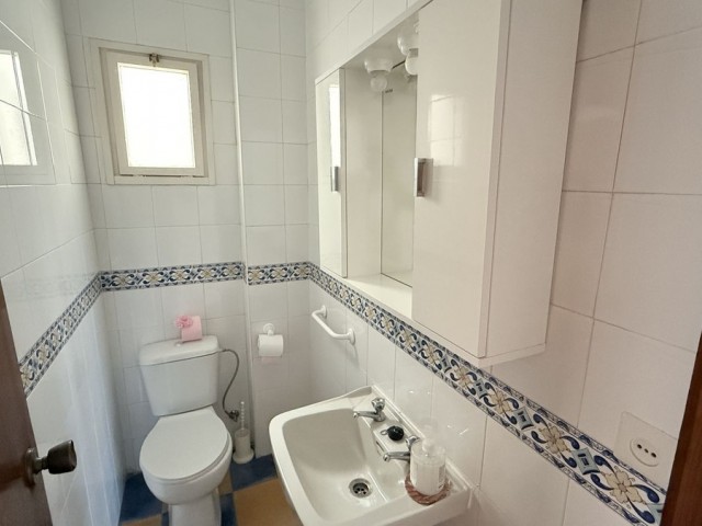 Apartamento con 3 Dormitorios  en Marbella