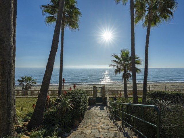 3 Bedrooms Apartment in Estepona