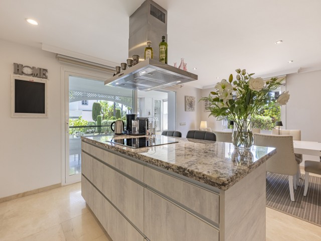 3 Bedrooms Apartment in Estepona
