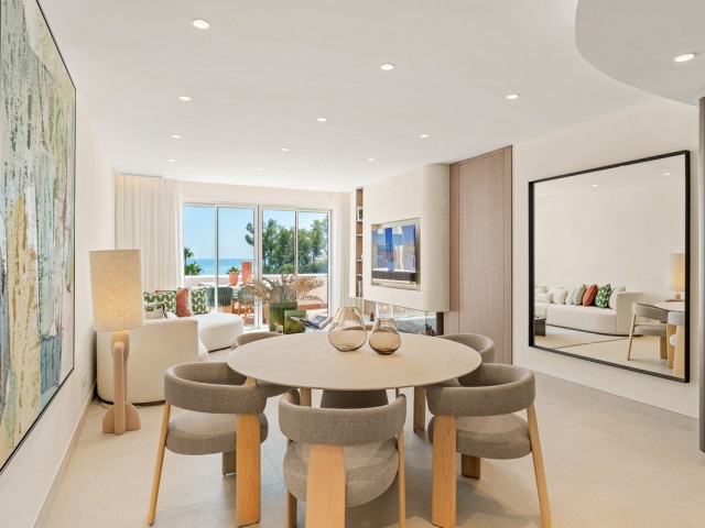 Apartamento con 3 Dormitorios  en Estepona