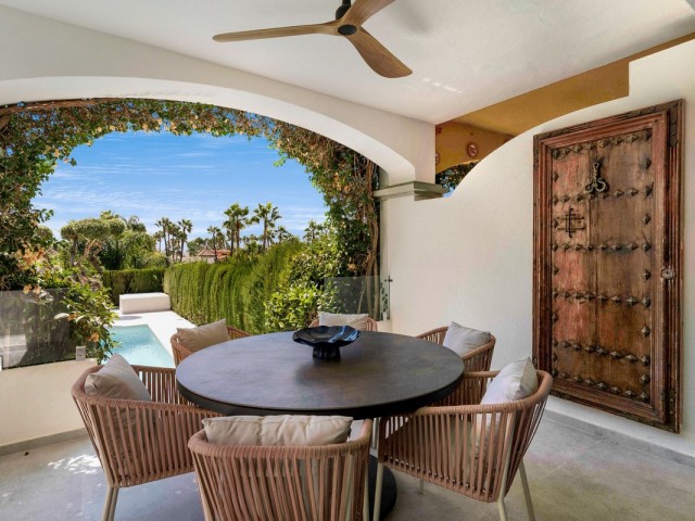 4 Bedrooms Townhouse in Nueva Andalucía