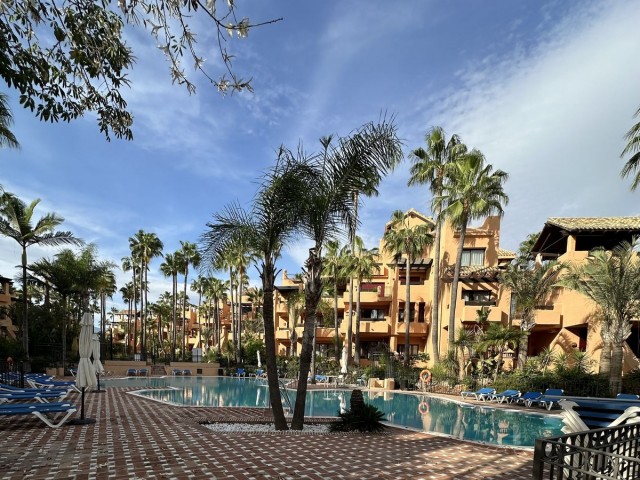 2 Bedrooms Apartment in San Pedro de Alcántara