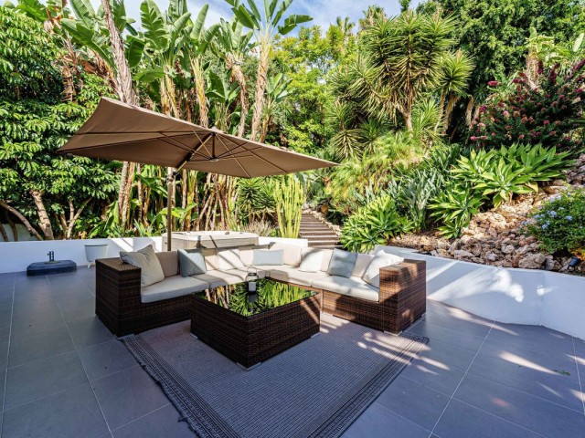 5 Bedrooms Villa in Marbella