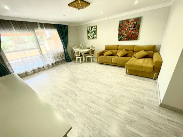 2 Bedrooms Apartment in Benahavís