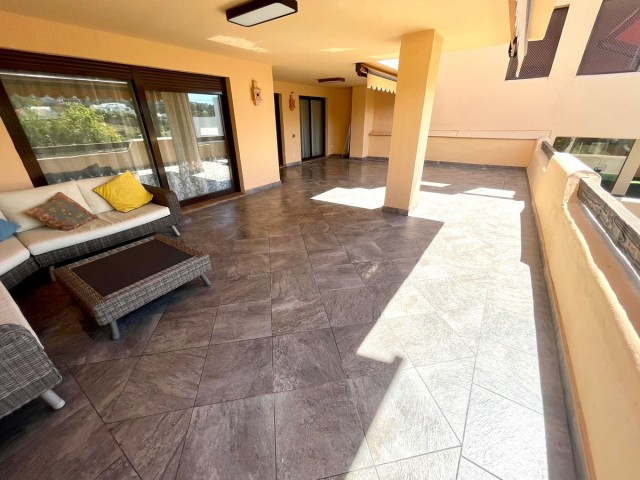 2 Bedrooms Apartment in Benahavís