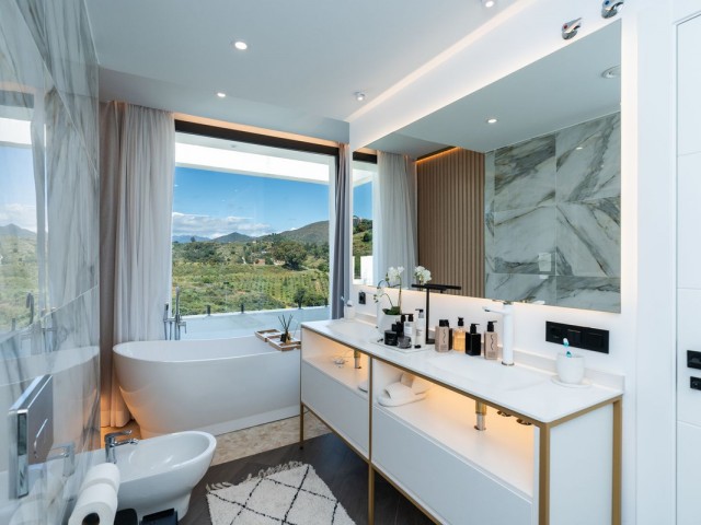 4 Bedrooms Villa in La Cala Golf