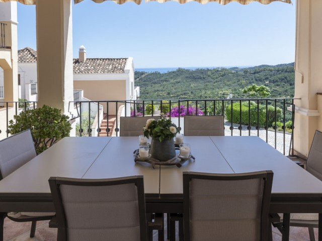 4 Bedrooms Townhouse in Benahavís