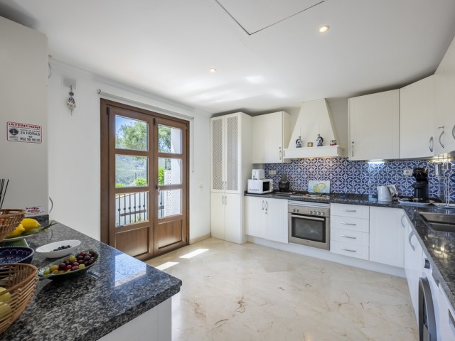 4 Schlafzimmer Reihenhaus in Benahavís