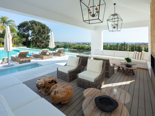 5 Bedrooms Villa in Nueva Andalucía